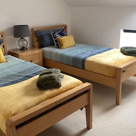 Telford Escape Apartamento Elgin Exterior foto