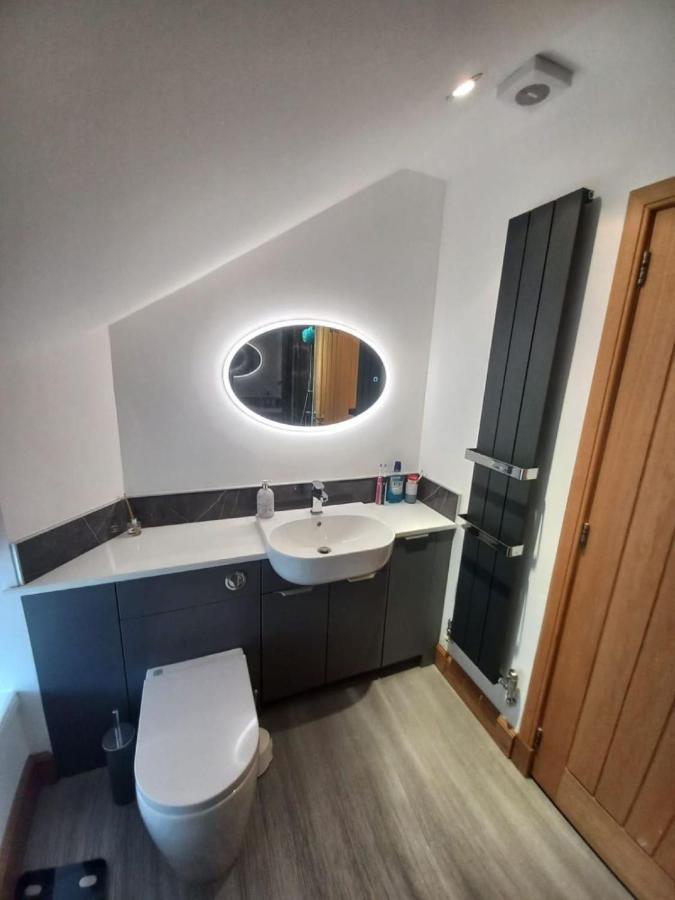 Telford Escape Apartamento Elgin Exterior foto